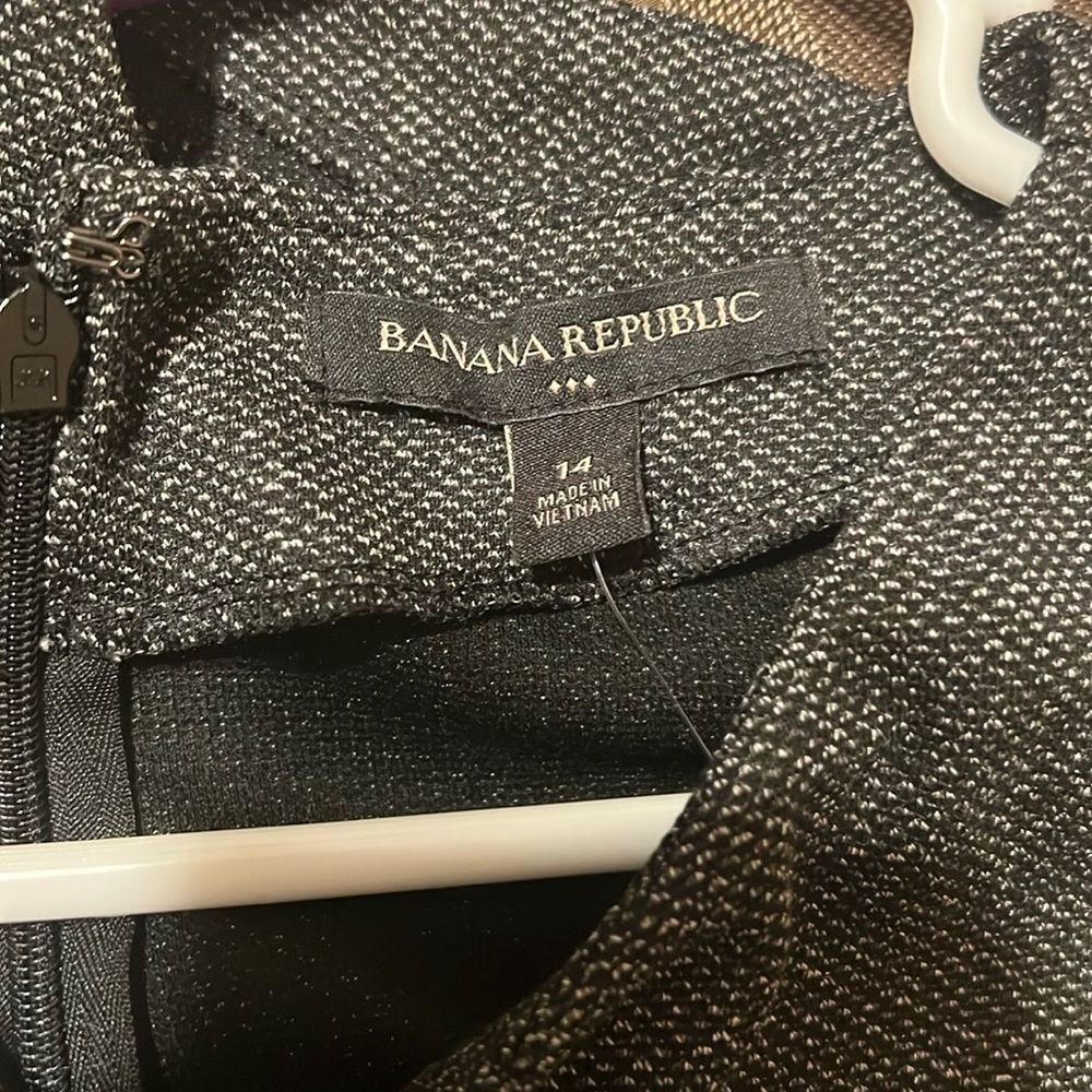Banana Republic Knit Fit and Flare Dress - Picture 7 of 7